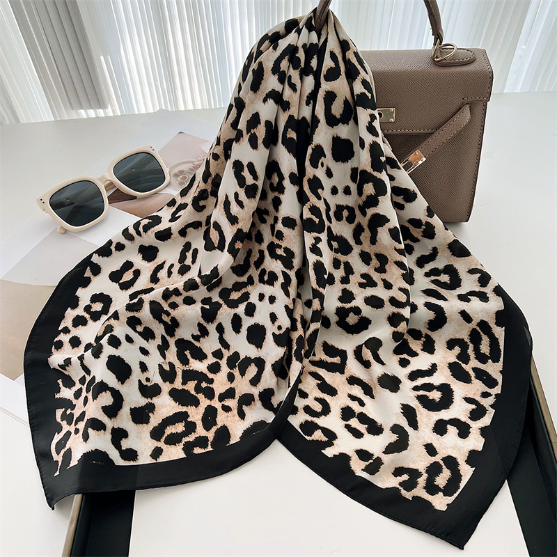 70cm Square Luxury Leopard Pri - огляд і ціна Face Scarf Mask