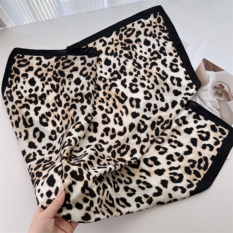 70cm Square Luxury Leopard Pri - огляд і ціна Face Scarf Mask